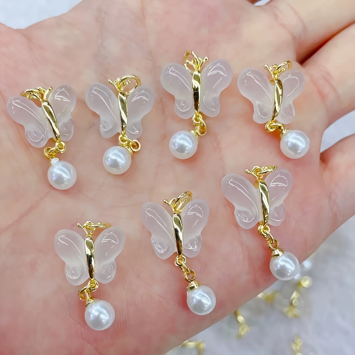 قطعة واحدة من قلادات الزجاج عل - مراجعة Butterfly Pendant Necklace وسعره