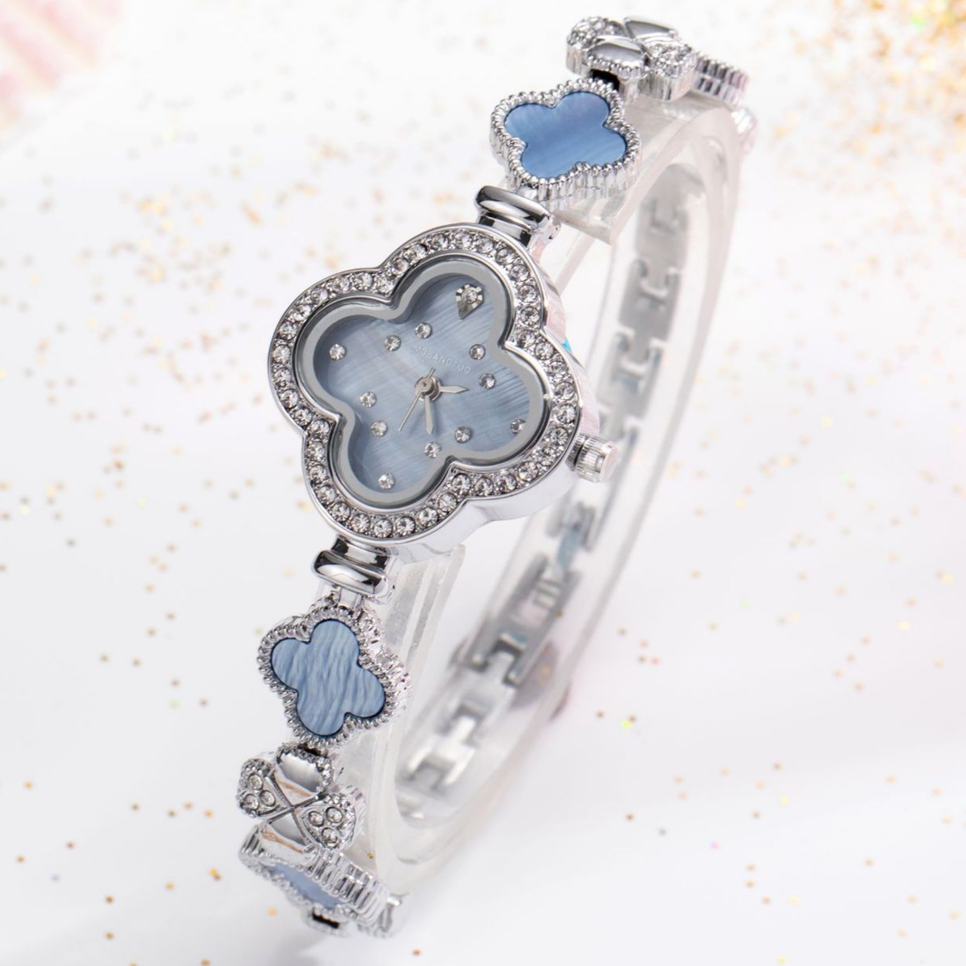 ساعة يد نسائية فاخرة من KAIRIS - مراجعة Jewelry Clasp Watches وسعره