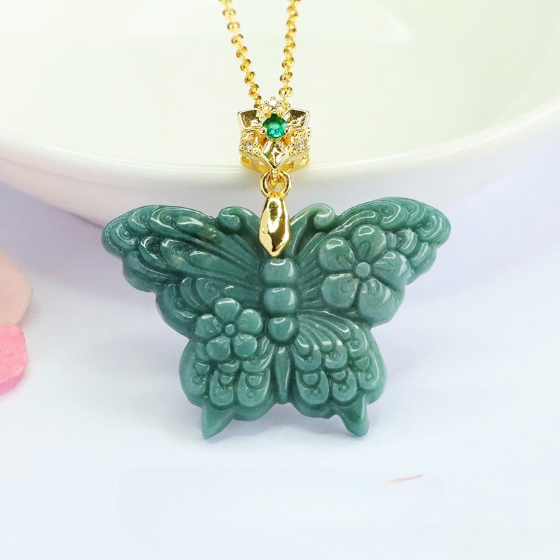 قلادة فضة S925 بتصميم فراشة من - مراجعة Butterfly Pendant Necklace وسعره