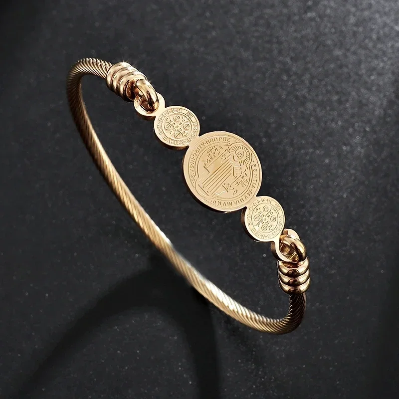 الفولاذ المقاوم للصدأ سانت بين - مراجعة Al Ain Jewelry & Watches Exhibition 2025 وسعره