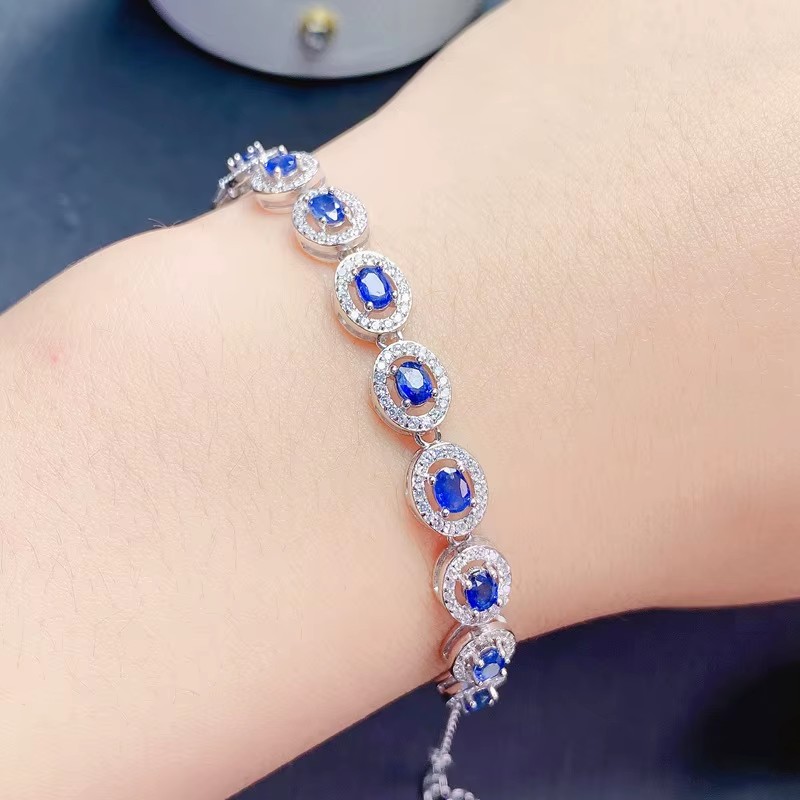 مجوهرات راقية من KJJEAXCMY مصن - مراجعة Al Ain Jewelry & Watches Exhibition 2025 وسعره